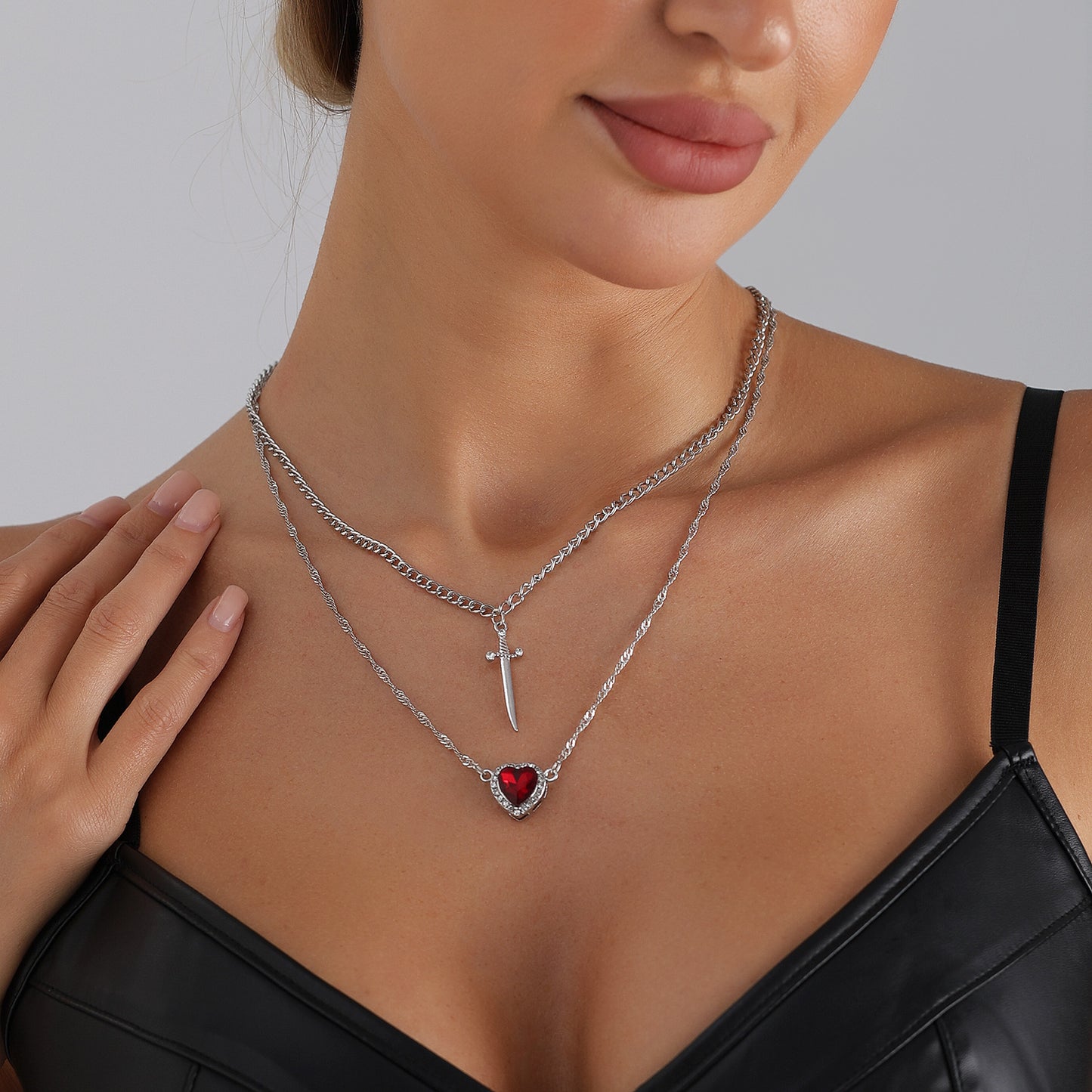 Dark Gothic Heart Geometric Alloy Plated Pendant Necklace for Women