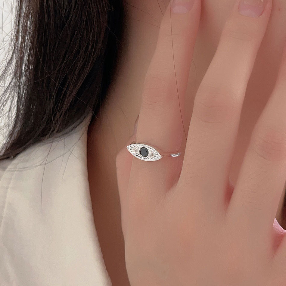 Anillo de Plata de Ley 925 Minimalista para Mujer con Sol Incrustado y Diamantes Negros