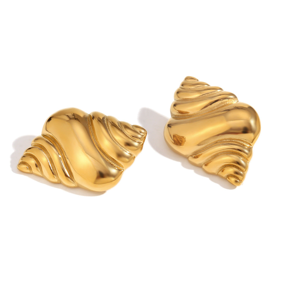 Minimalist Geometric Stainless Steel Plated 18K Gold Conch Pendant Necklace for Women