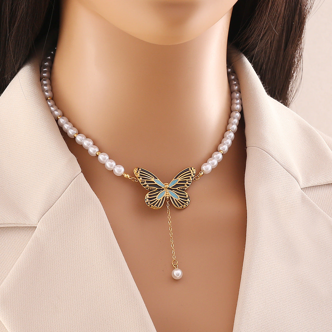 Fashion Butterfly Pendant Necklace in Stainless Steel with O-Chain for Women