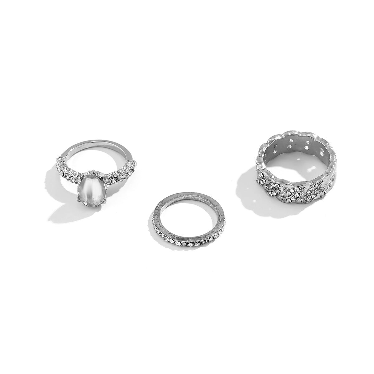 Anello vintage da donna in lega con forma a goccia d'acqua, intarsiato con strass pavé e design a catena asimmetrica