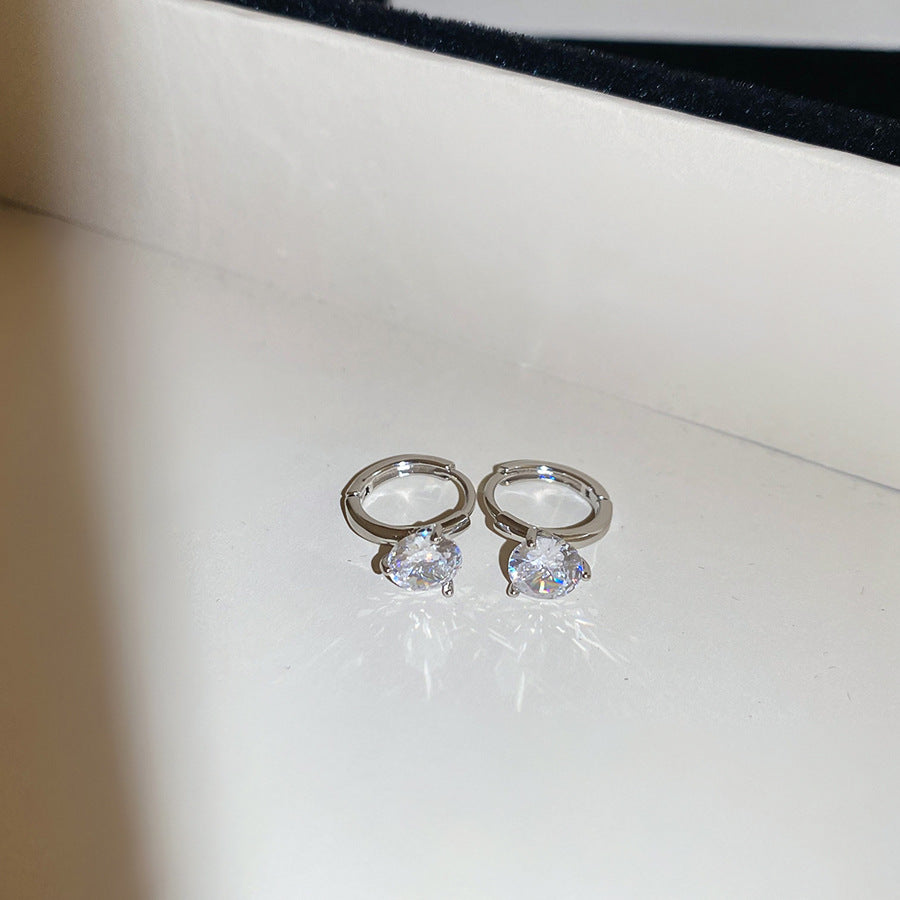 Orecchini a perno geometrici rotondi eleganti e minimalisti con zirconi cubici in ottone e acciaio inossidabile da donna