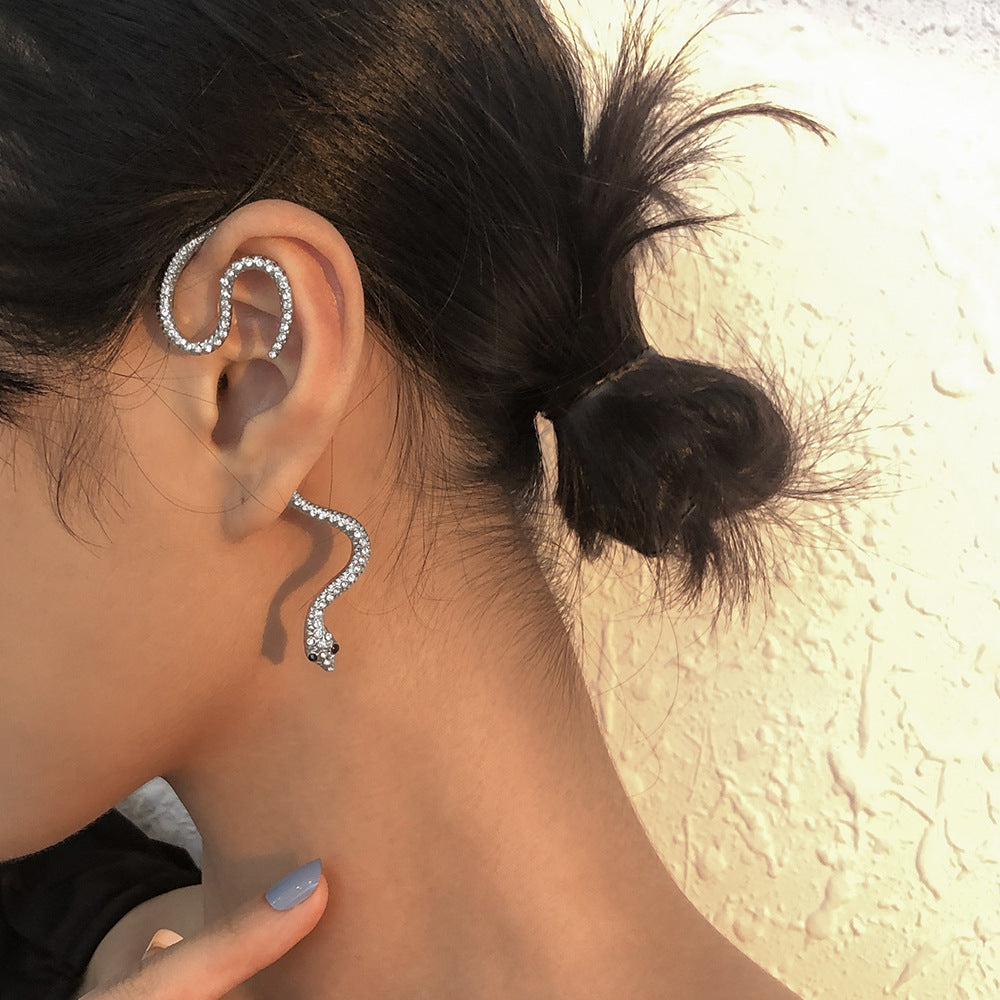 Pendientes de Oreja sin Perforación con Circonitas en Forma de Serpiente Geométrica Retro Minimalista de Acero Inoxidable Hipoalergénicos para Mujer