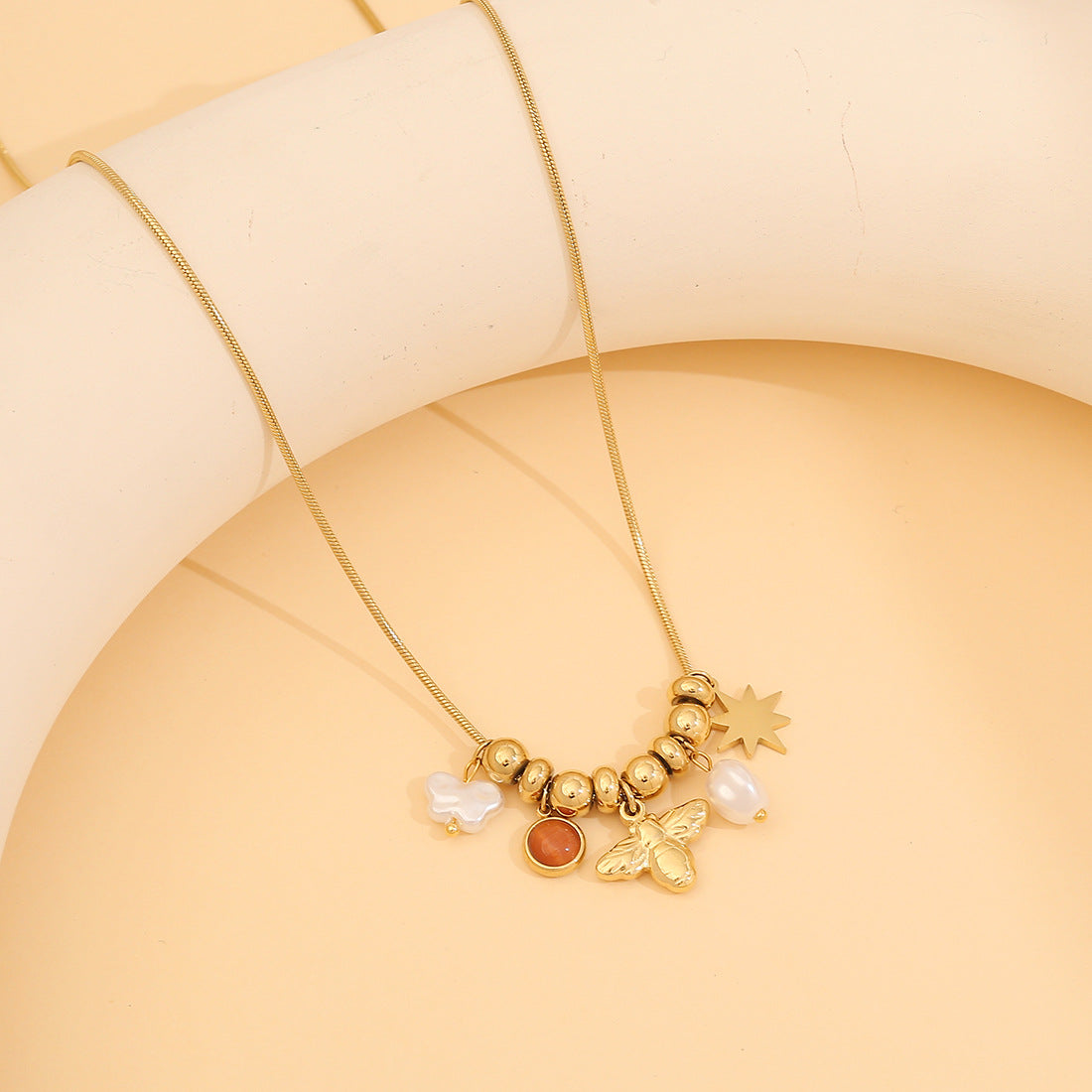 Creative Floral Bee Pendant Necklace in Stainless Steel with Simulated Pearl and Turquoise Beads on Snake Chain
