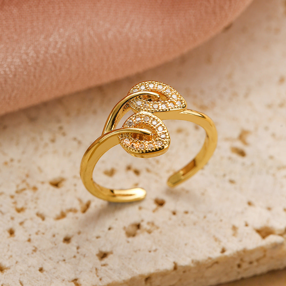Minimalist Leaf-Shaped Ring for Women Made of Brass with 18K Gold Plating and Micro-Paved Zirconia