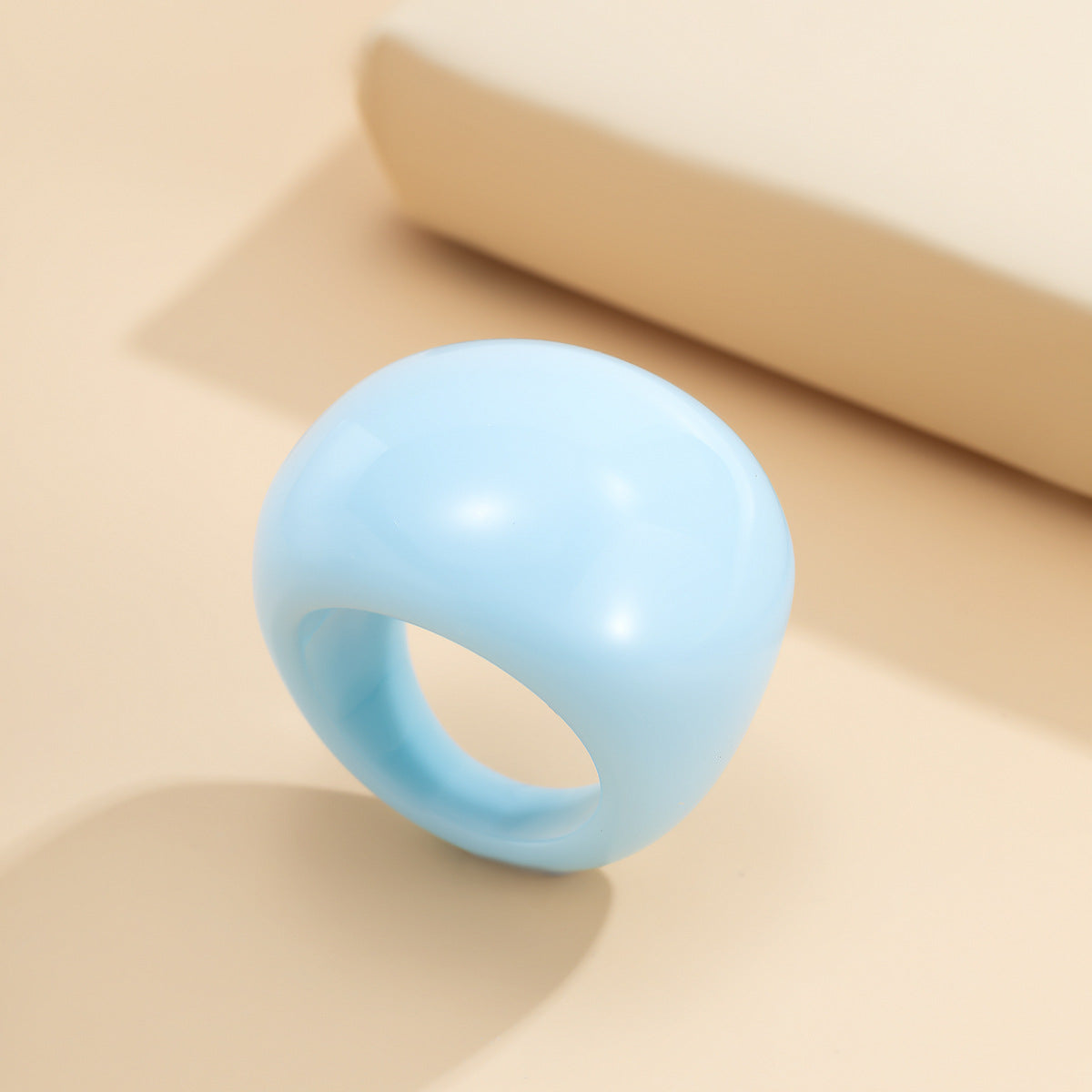 Anillo geométrico rústico vintage floral para mujer en colores pastel macarrón con acabado artesanal