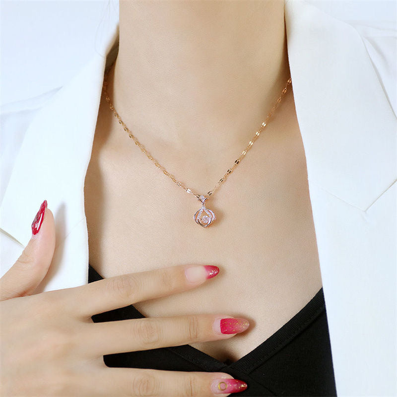 Collar con colgante floral minimalista de acero de titanio con chapado en oro en cadena tipo O para mujer y hombre