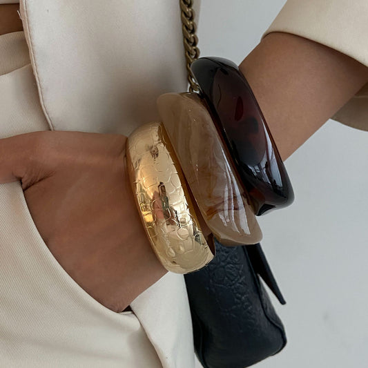 Minimalist Geometric Polished Metal Bangle Bracelet with Colorful Marbled Finish for Women