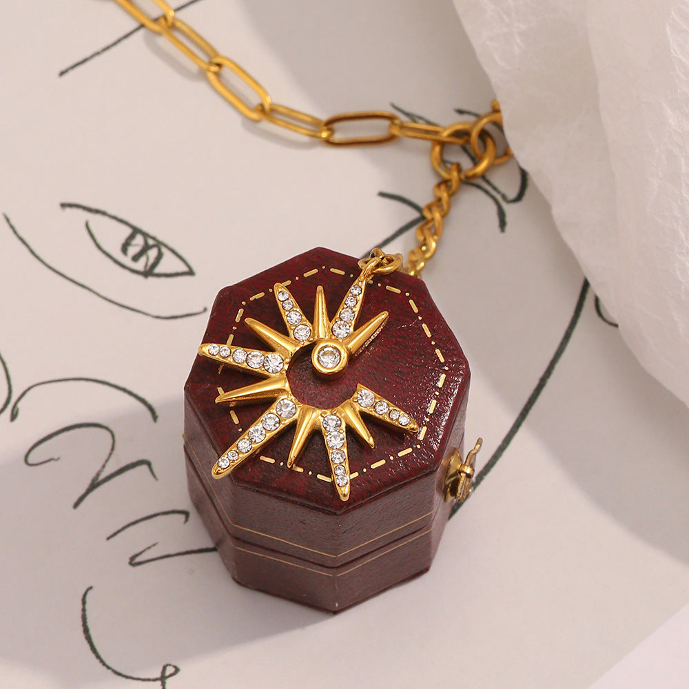 Collana con ciondolo minimalista in acciaio inossidabile placcato oro 18 carati a forma di stella con nappa