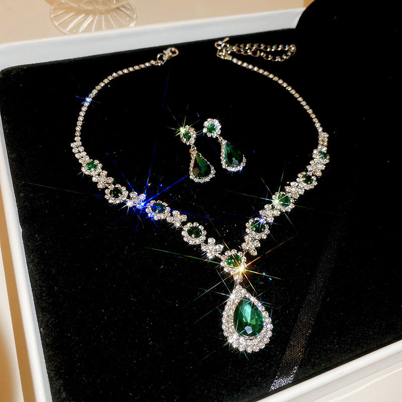 Collana con ciondolo a goccia in lega stile lussuoso con intarsi in strass da donna, gioiello alla moda con catena clavicola