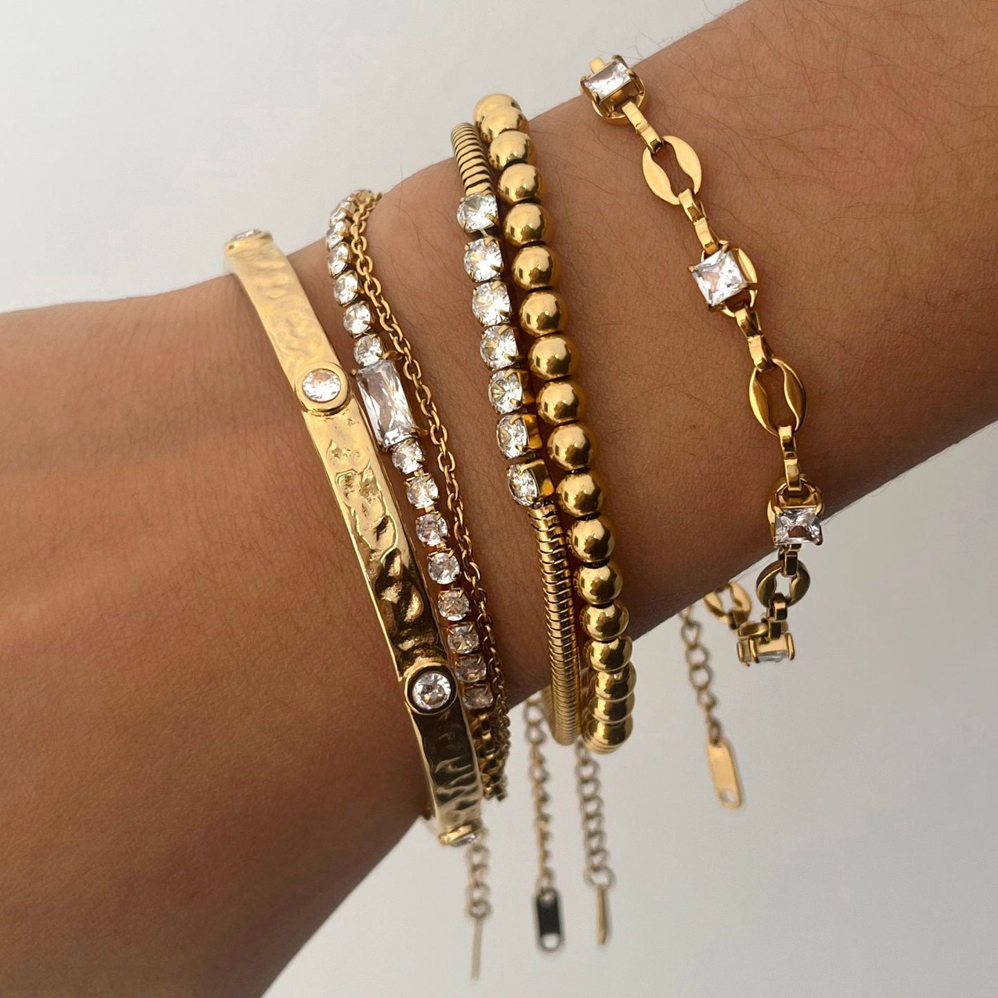 Bracciale da donna in acciaio inossidabile placcato con zirconi, dal design geometrico minimalista