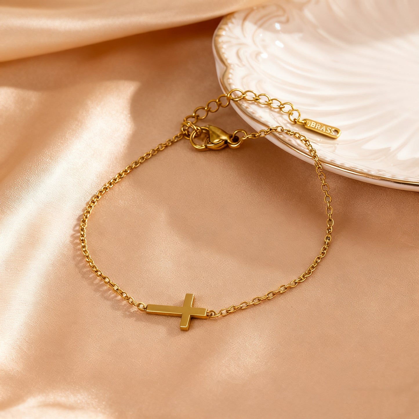 Minimalist Elegant Gold Plated Stainless Steel Cross Geometric Bracelet with Cubic Zirconia for Women