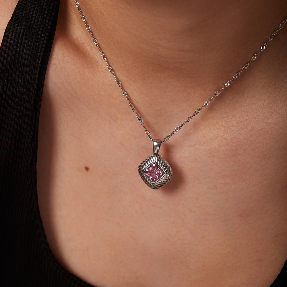 Set collana geometrica vintage in zirconia verde da donna, ciondolo in acciaio inossidabile con finitura placcata