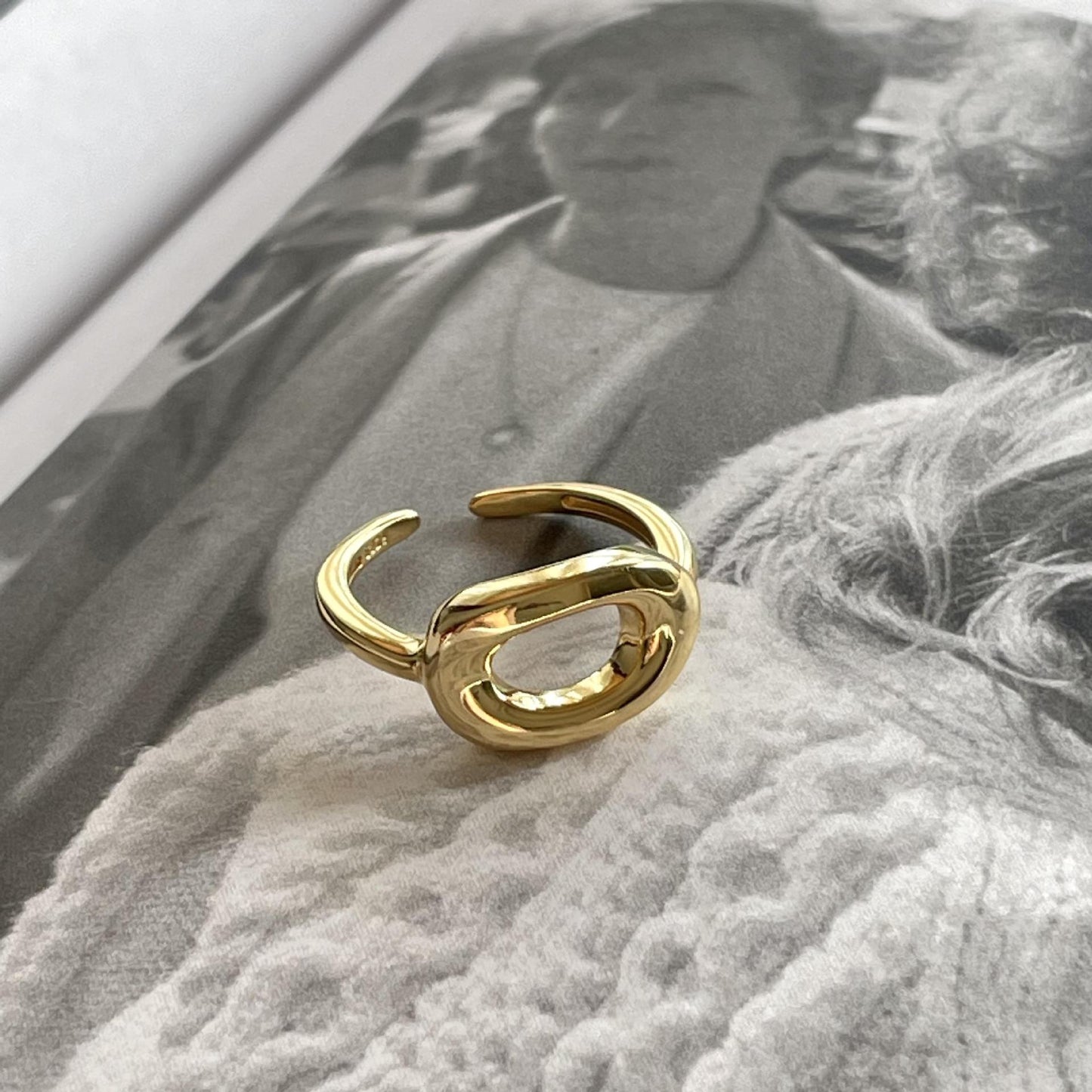 Anillo de plata minimalista geométrico ovalado para mujer, de plata de ley 925 con banda abierta