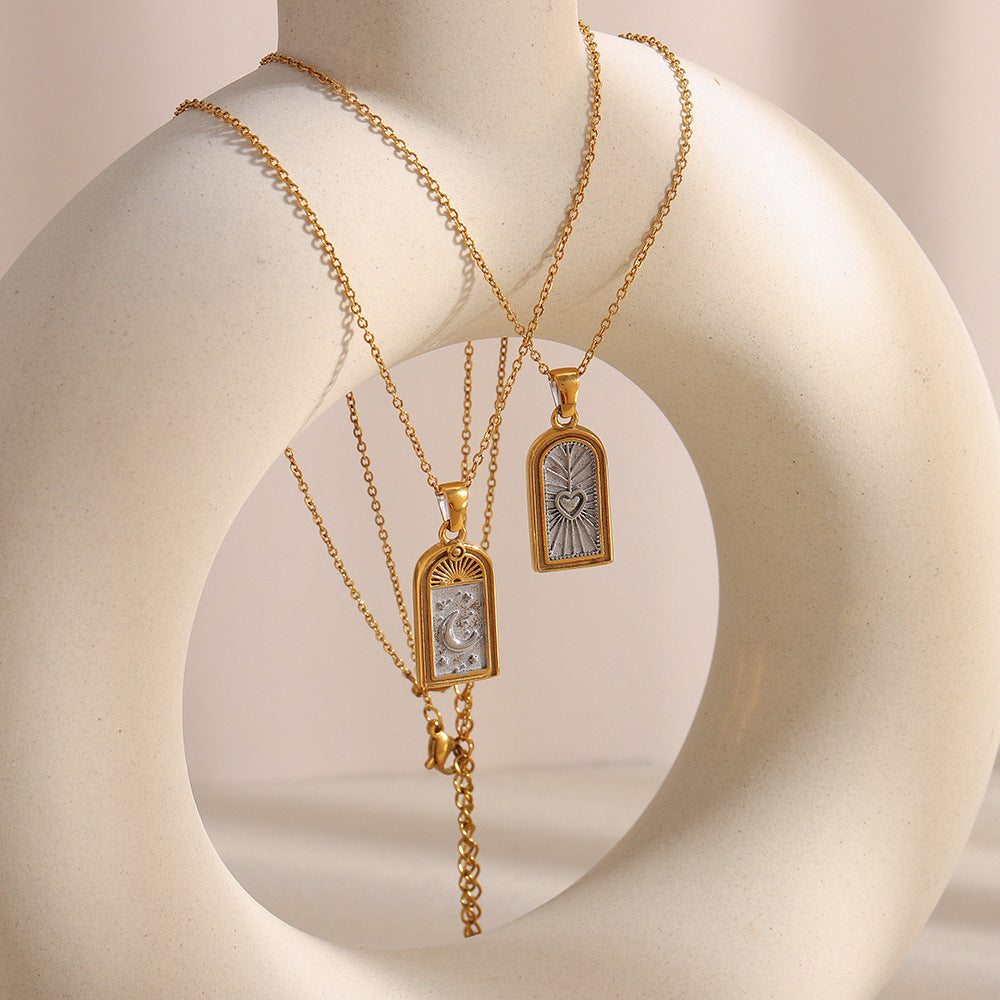 Collar Colgante Geométrico Minimalista de Acero Inoxidable con Baño de Oro de 18K, Diseño de Corazón, Luna y Tarot para Mujer