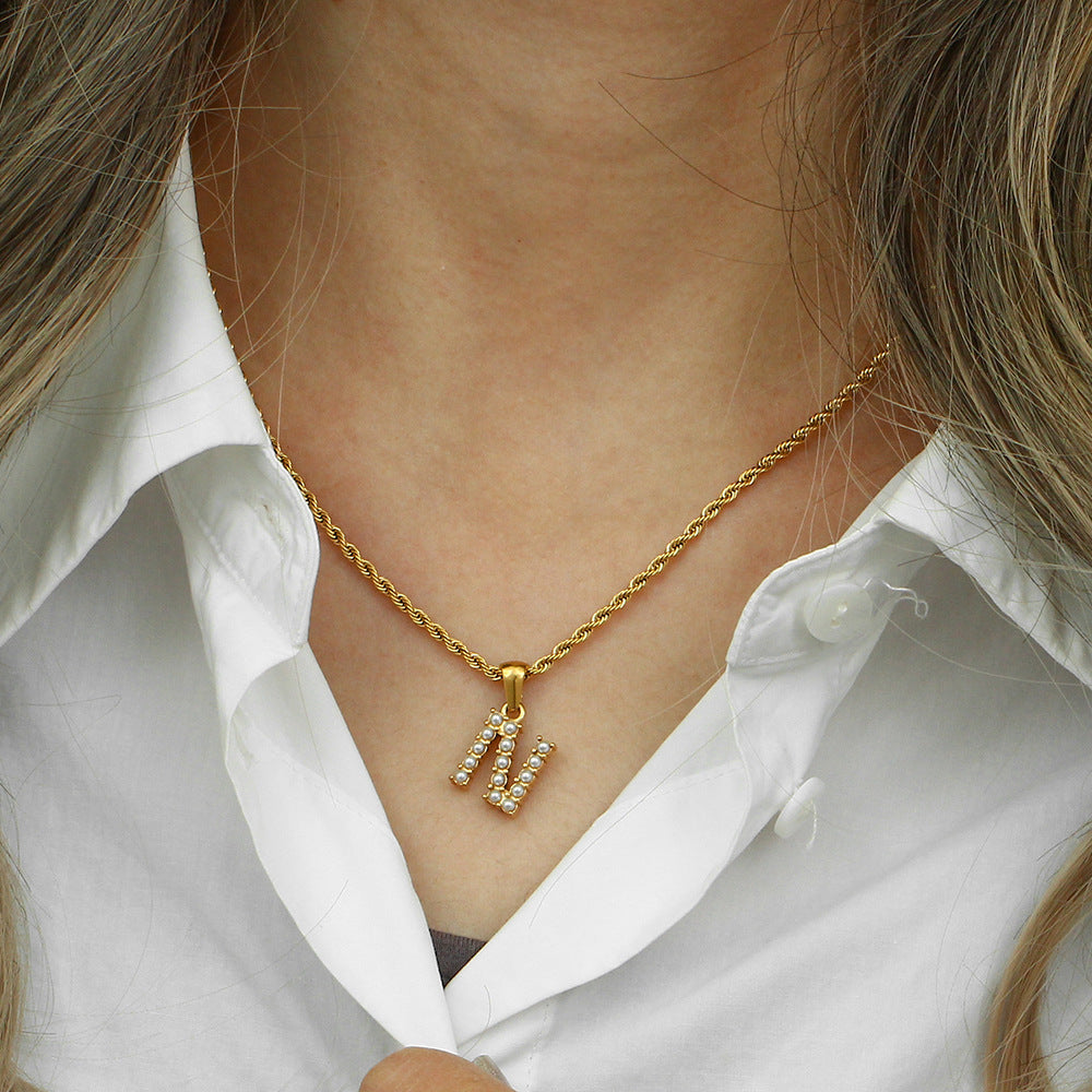 Fashionable Minimalist Letter Pendant Necklace for Women Stainless Steel Twisted Chain with 18K Gold Plating