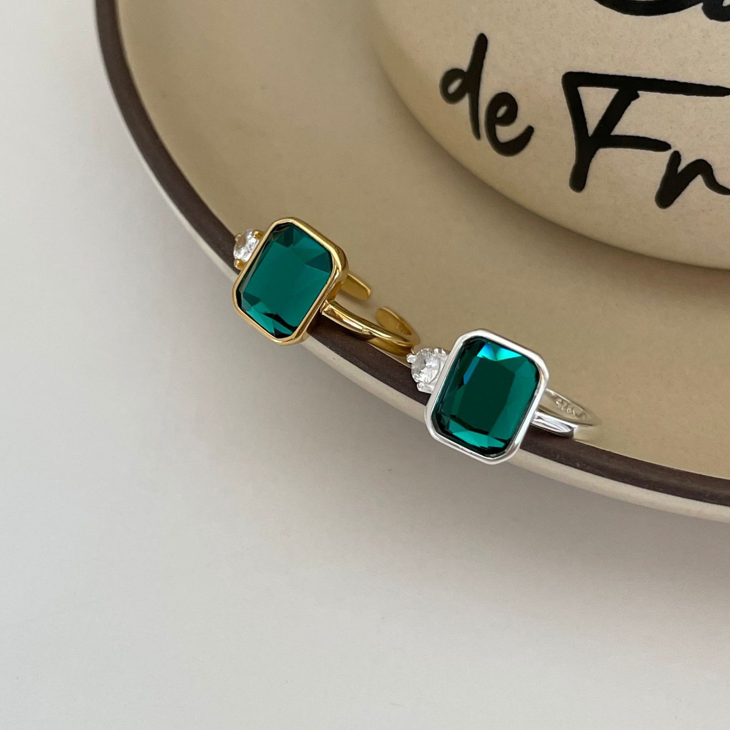 Minimalist 925 Sterling Silver Rectangle Ring with Green Gemstone Plated Finish for Women