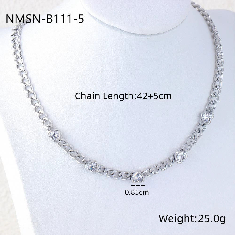 Collana con Ciondolo a Cuore Minimalista alla Moda in Acciaio Inossidabile con Finitura Placcata da Donna