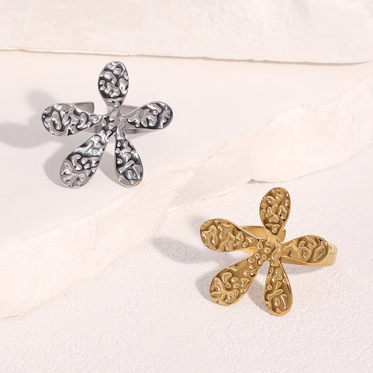 Anello aperto minimalista martellato a fiori, in acciaio inossidabile placcato oro 18 carati, gioielli alla moda da donna