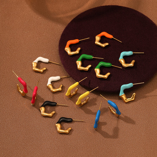 Orecchini da donna in stile francese vintage a forma di C in acciaio al titanio smaltato, dal design geometrico minimalista e alla moda, gioielli per le orecchie in acciaio inossidabile