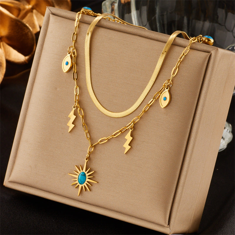 Collana con pendente a fulmine retrò minimalista turchese a forma di occhio in acciaio al titanio con finitura placcata per donna