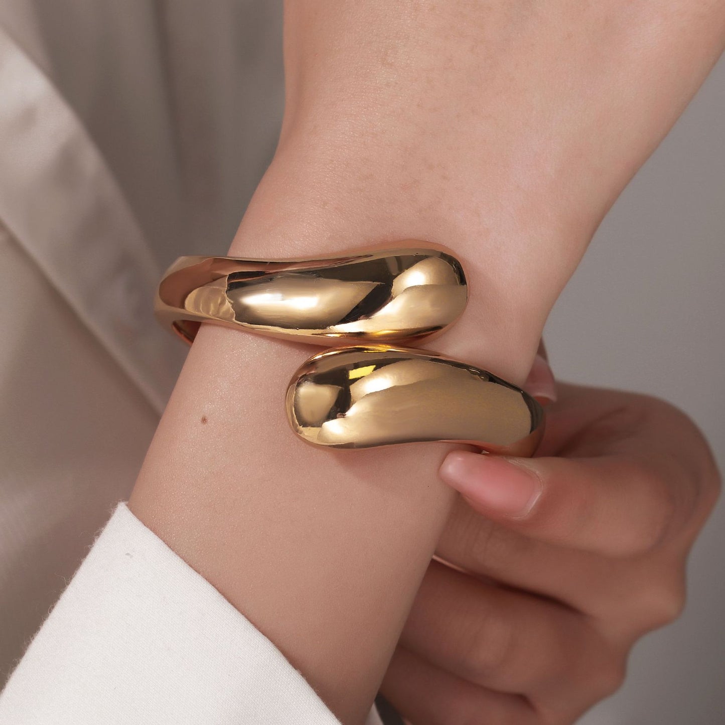 Fashion Geometric Double-Head Snake Open Cuff Bracelet Polished Alloy Bangle