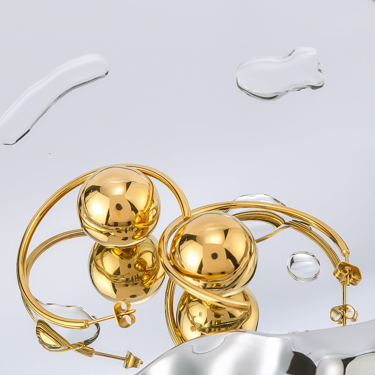 Minimalist Geometric C-Shaped Hollow Stainless Steel Earrings with Lightweight Spherical Design and 18K Vacuum Plating Finish