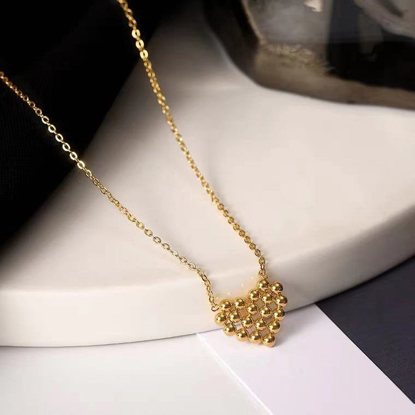 Collana Minimalista da Donna in Acciaio al Titanio Placcato Oro 18K con Cuore