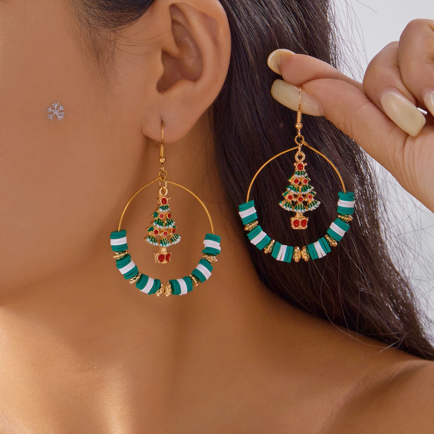 Pendientes de aro con colgante de campana con temática navideña en aleación con acabado galvanizado para regalos festivos de fin de año