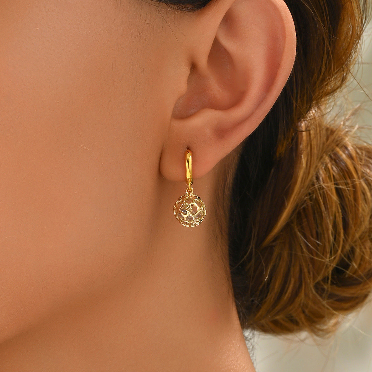 Orecchini a perno da donna Chic, minimalisti, geometrici, a cuore cavo, con zirconi incastonati, in rame con perni in acciaio inossidabile