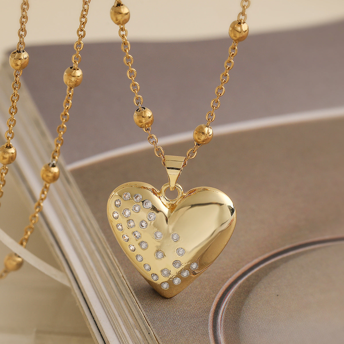 Minimalist Heart-Shaped Copper Pendant Necklace with 18K Gold Plating and Zircon for Women