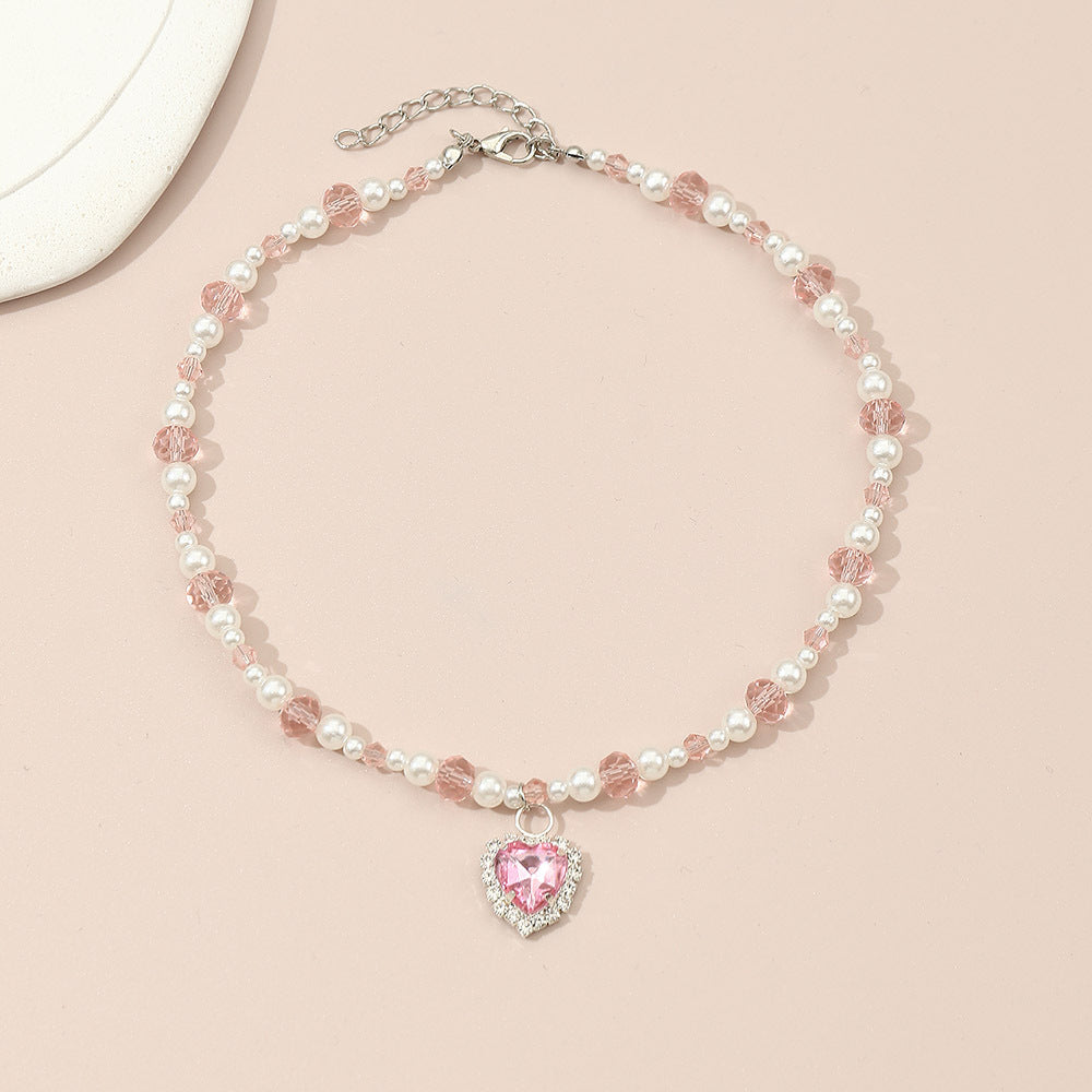 Minimalist Heart-Shaped Glass Beaded Necklace for Girls with Alloy Pendant and Round Bead Chain
