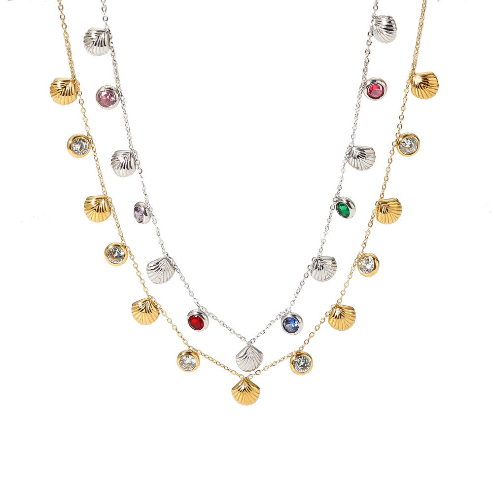Collana da donna in acciaio inossidabile geometrica stile INS con ciondolo a conchiglia placcato oro 18 carati e intarsio in zircone