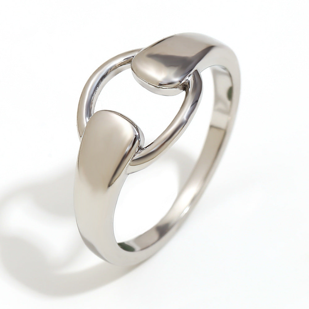 Anello in Acciaio Inossidabile Geometrico d'Ispirazione Vintage con Placcatura in Oro 18K e Texture Martellata