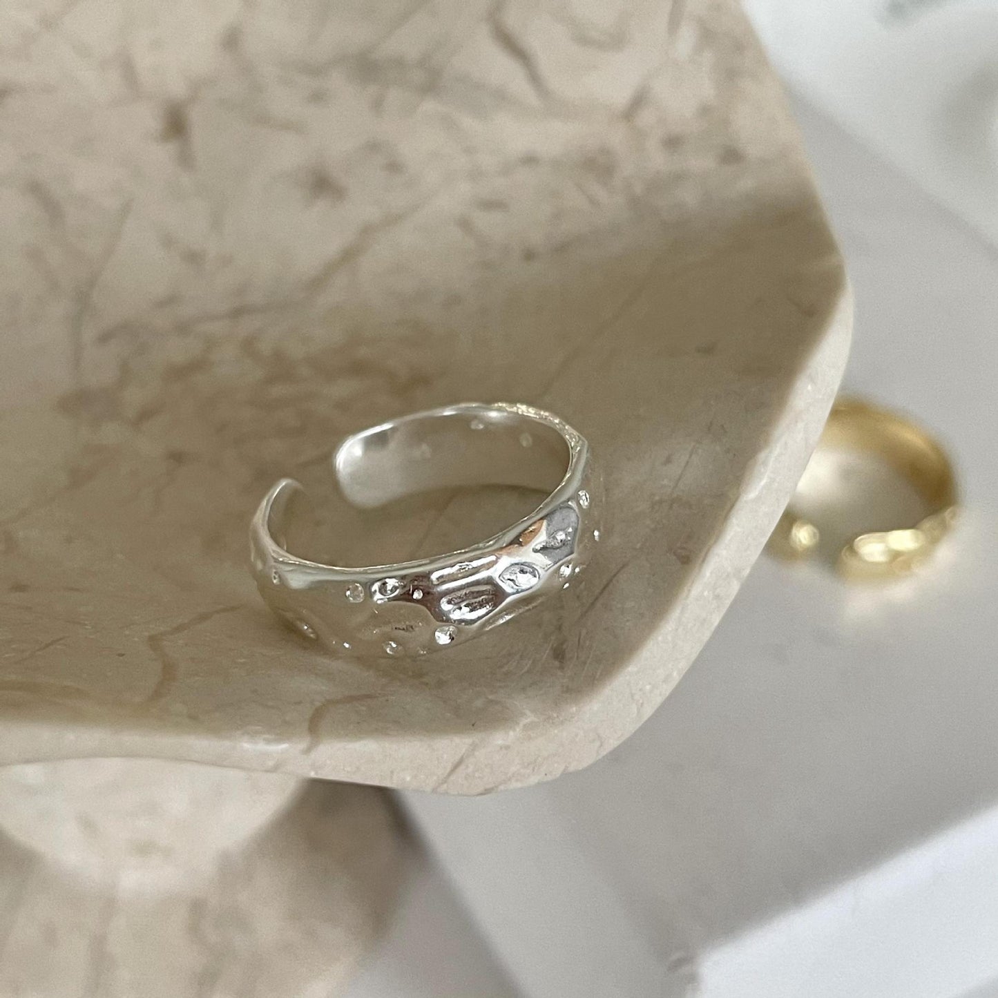 Minimalist Sweet 925 Sterling Silver Textured Heart Geometric Ring for Women