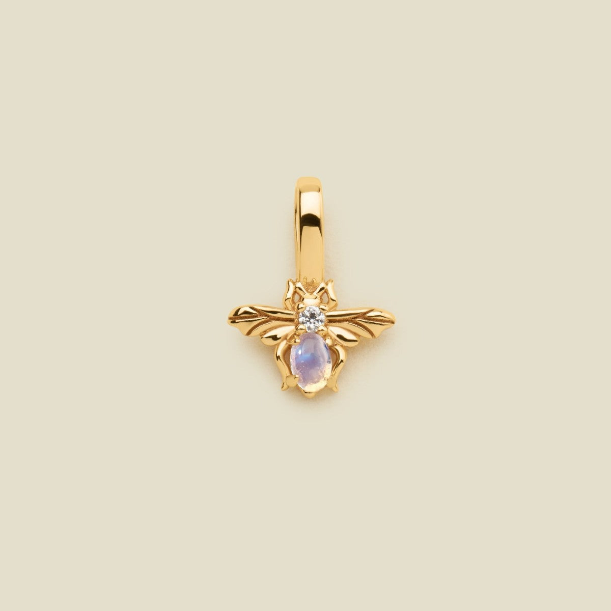 Ciondolo barretta minimalista con cuore geometrico placcato oro in ottone e strass