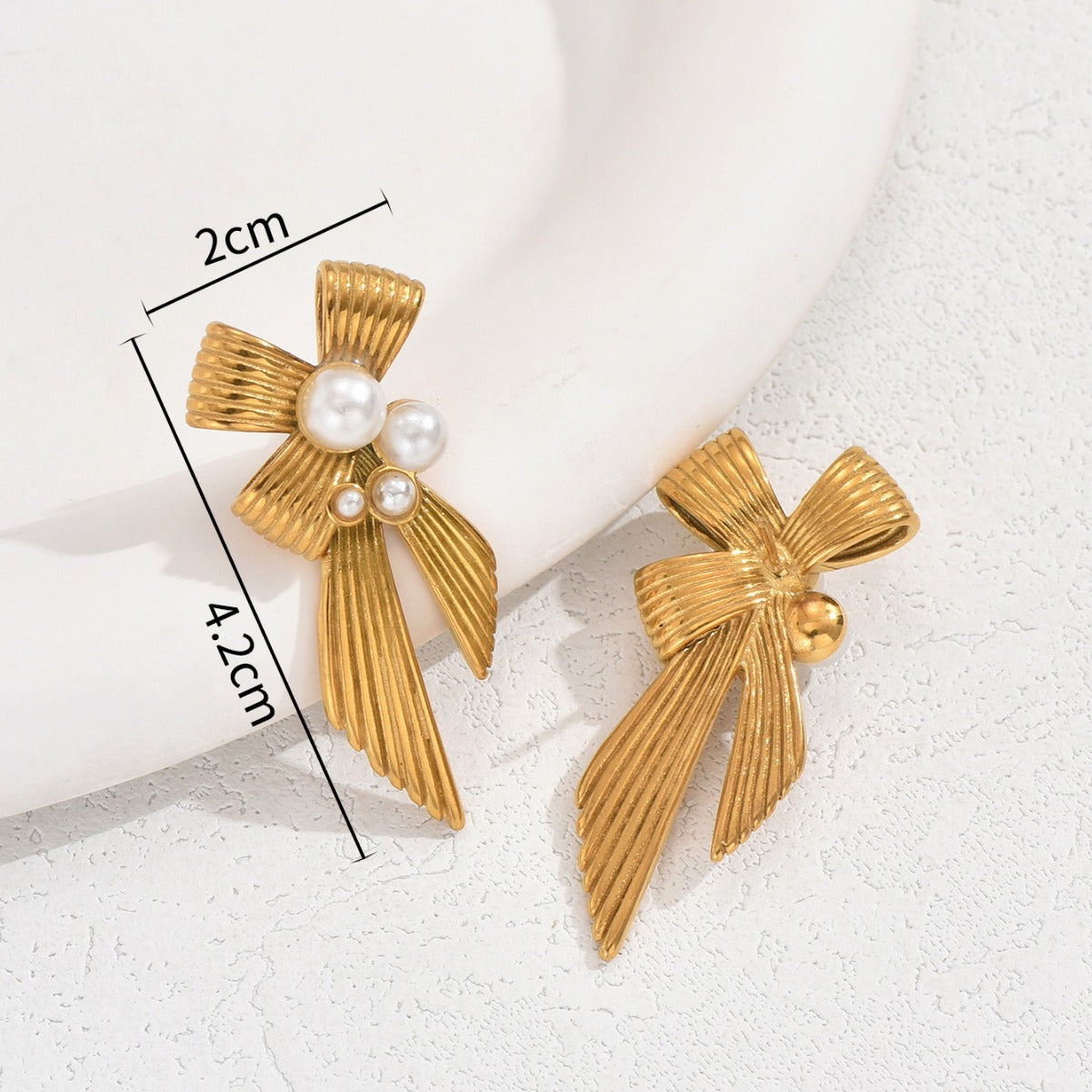Minimalist Bow and Geometric Shape Zinc Alloy Earrings with Pearl Inlay for Women