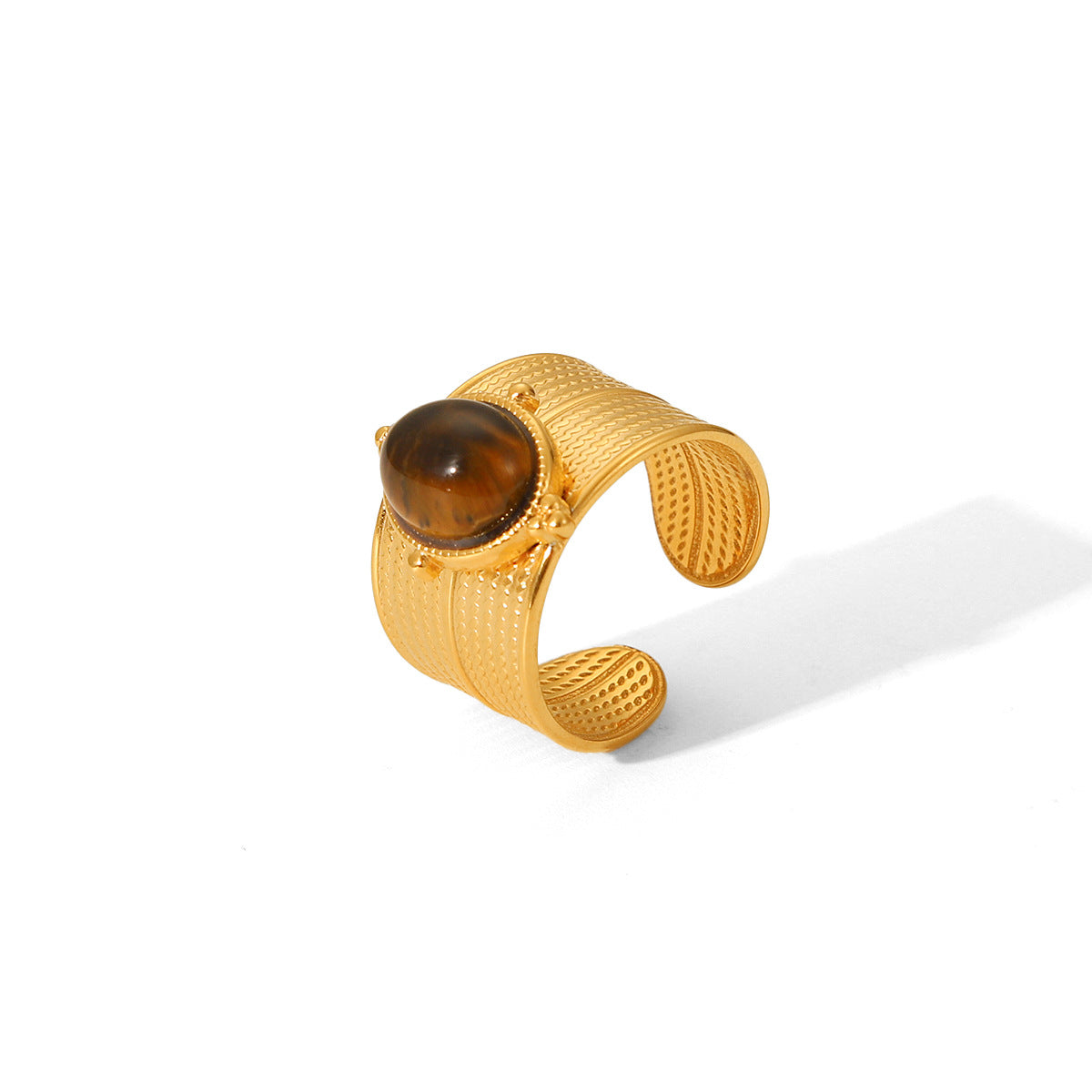 Anillo de banda ancha de acero de titanio estilo francés vintage para mujer con incrustaciones de ojo de tigre natural y baño de oro de 18K