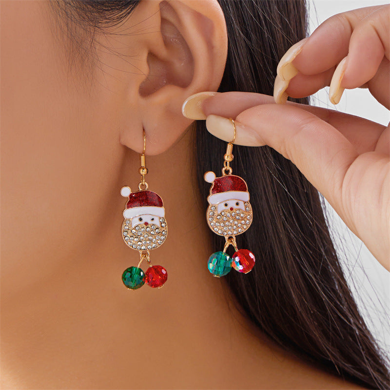 Lindos pendientes navideños de muñeco de nieve con diamantes de imitación, acentos de perlas de imitación y ganchos de cobre chapado para mujer