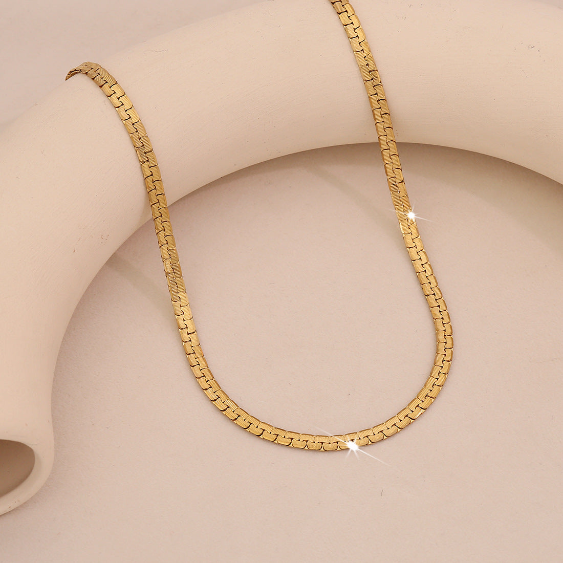 Collana a catena minimalista con serpente per donna in acciaio inossidabile placcato - Gioielli delicati per clavicola