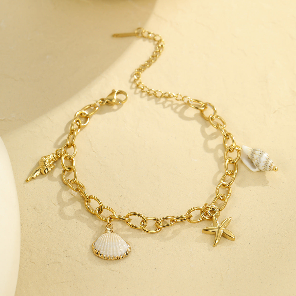 Set de collar con colgante minimalista de lujo con estrella de mar y concha con cadena de acero inoxidable para mujer