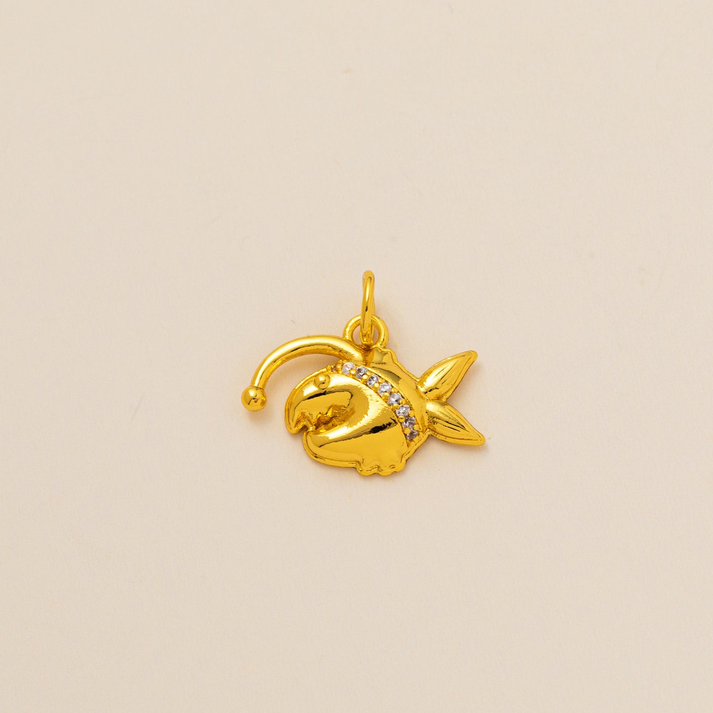 Minimalist Brass Plated Starfish Octopus Turtle Crab Conch Lobster Pendant Necklace with Pearl