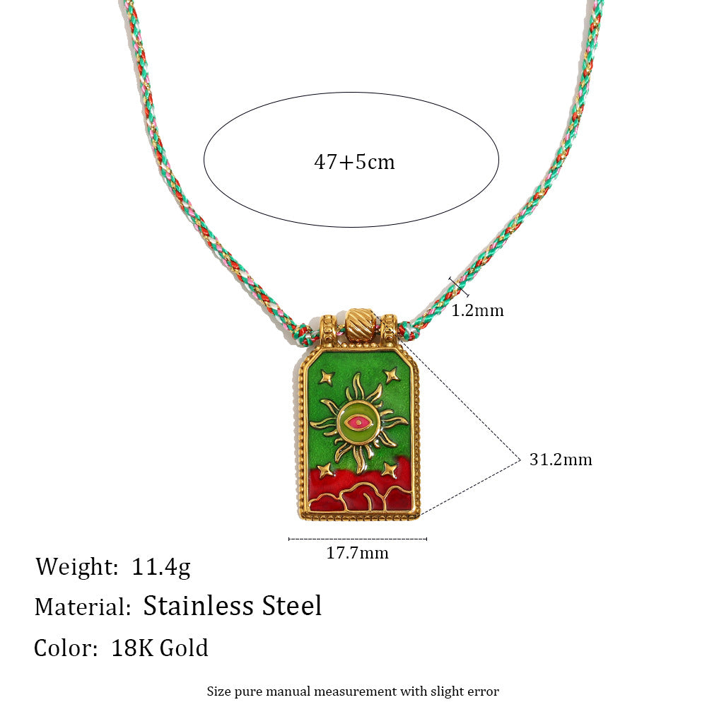 Collana con Pendente Minimalista Geometrico a Forma di Sole Tarocco in Acciaio Inossidabile Placcato Oro 18K con Dettaglio in Smalto su Cordino Regolabile