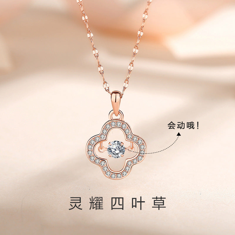 Collana con ciondolo a quadrifoglio minimalista da donna in acciaio al titanio con finitura placcata su catena a O