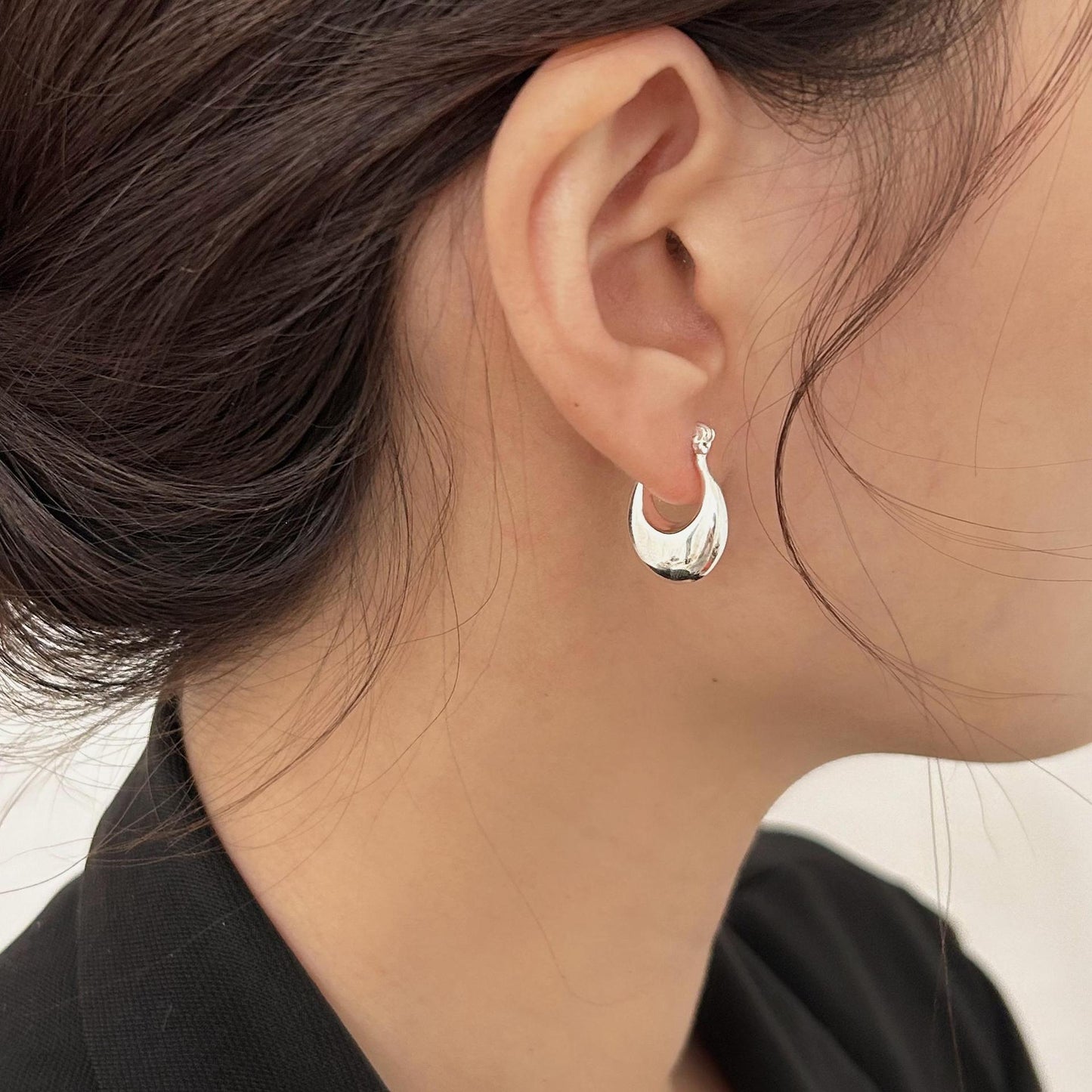 Pendientes de aro geométricos minimalistas en forma de U bañados en plata de ley 925 para mujer
