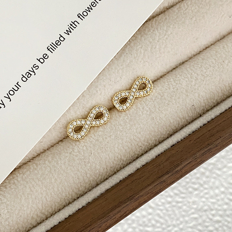 Minimalist Luxury Gold Plated Titanium Steel Number Pendant Necklace with Cubic Zirconia