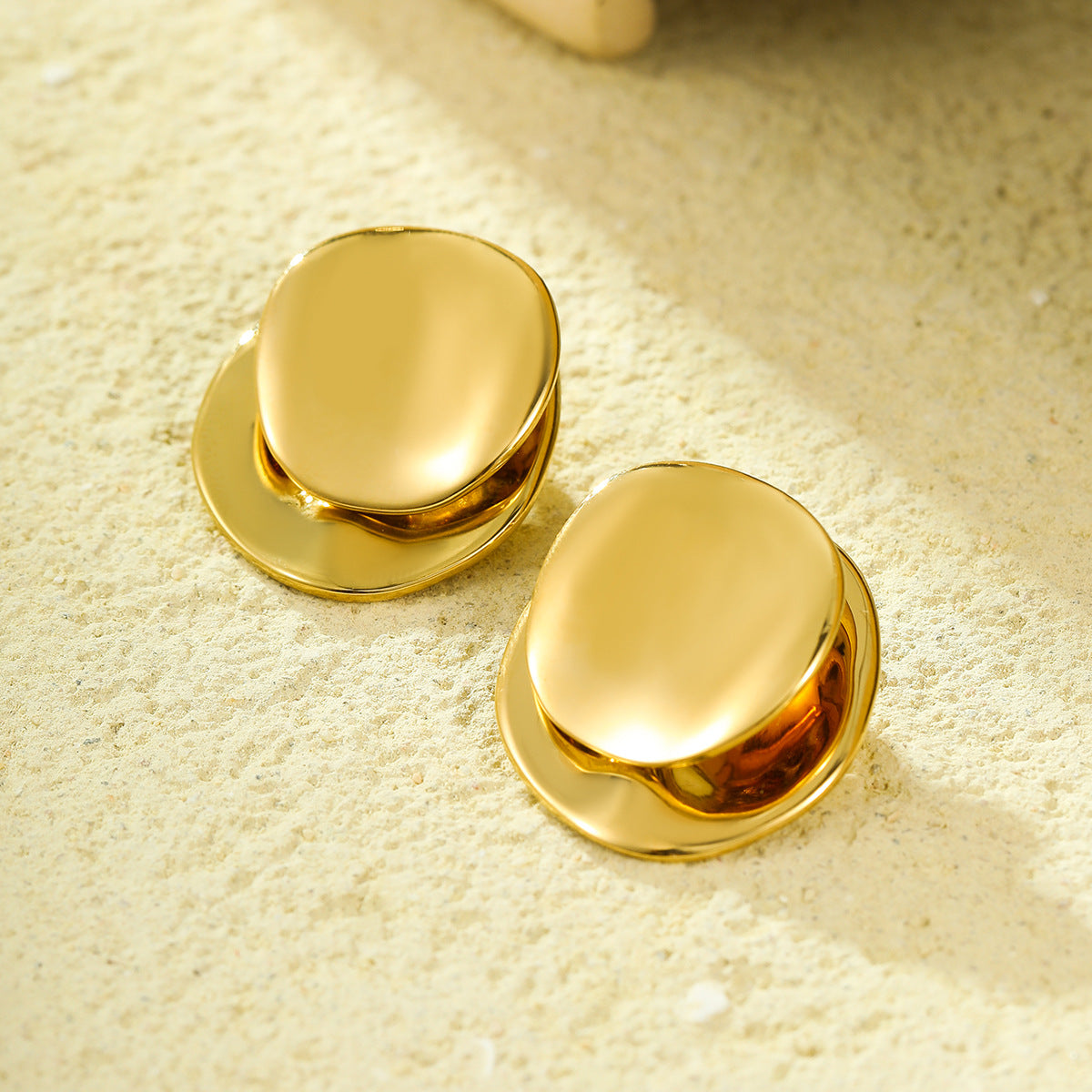 Minimalist Geometric Round Stainless Steel Stud Earrings with Plated Finish for Women
