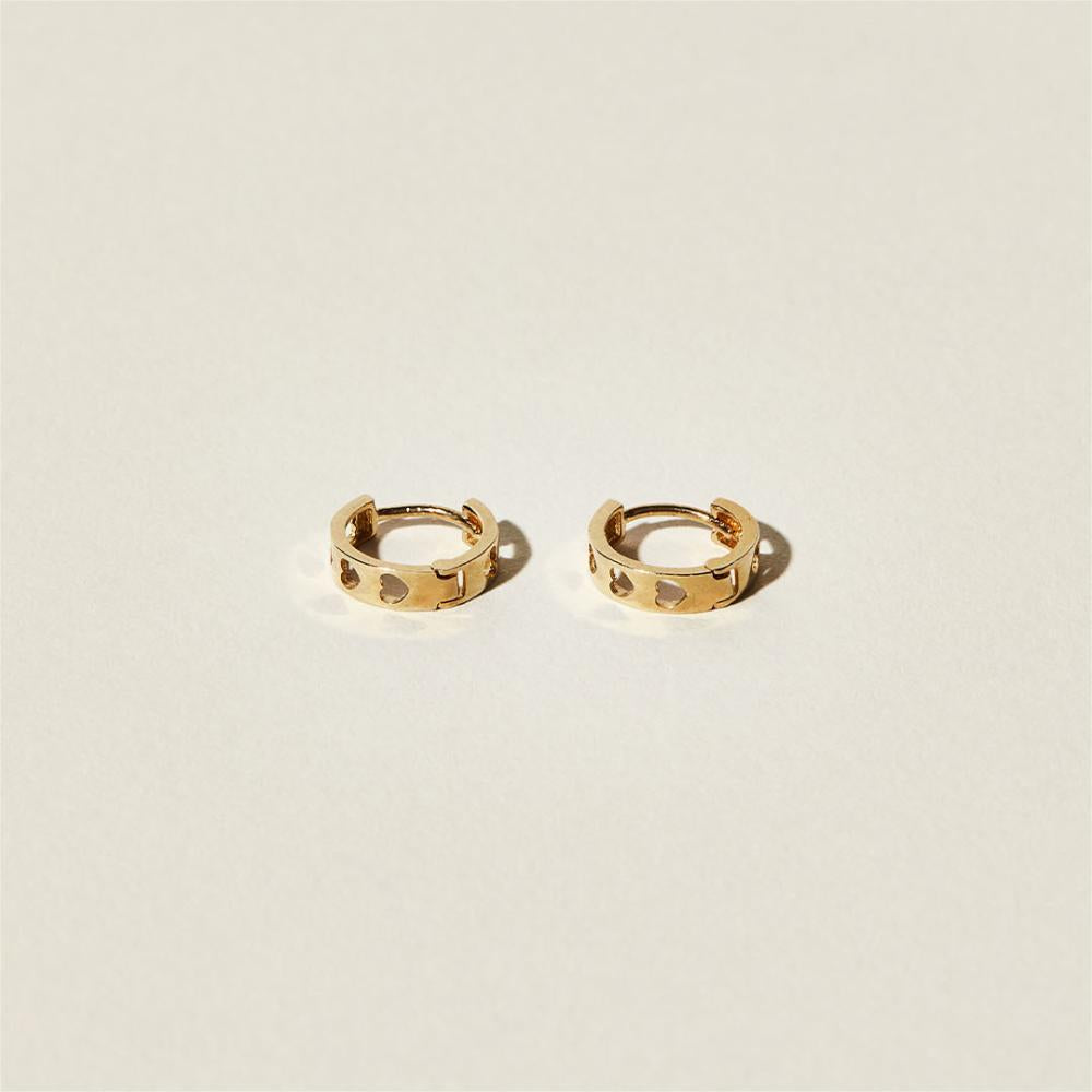 Minimalist Heart-Shaped 925 Sterling Silver Ear Studs with Plated Finish