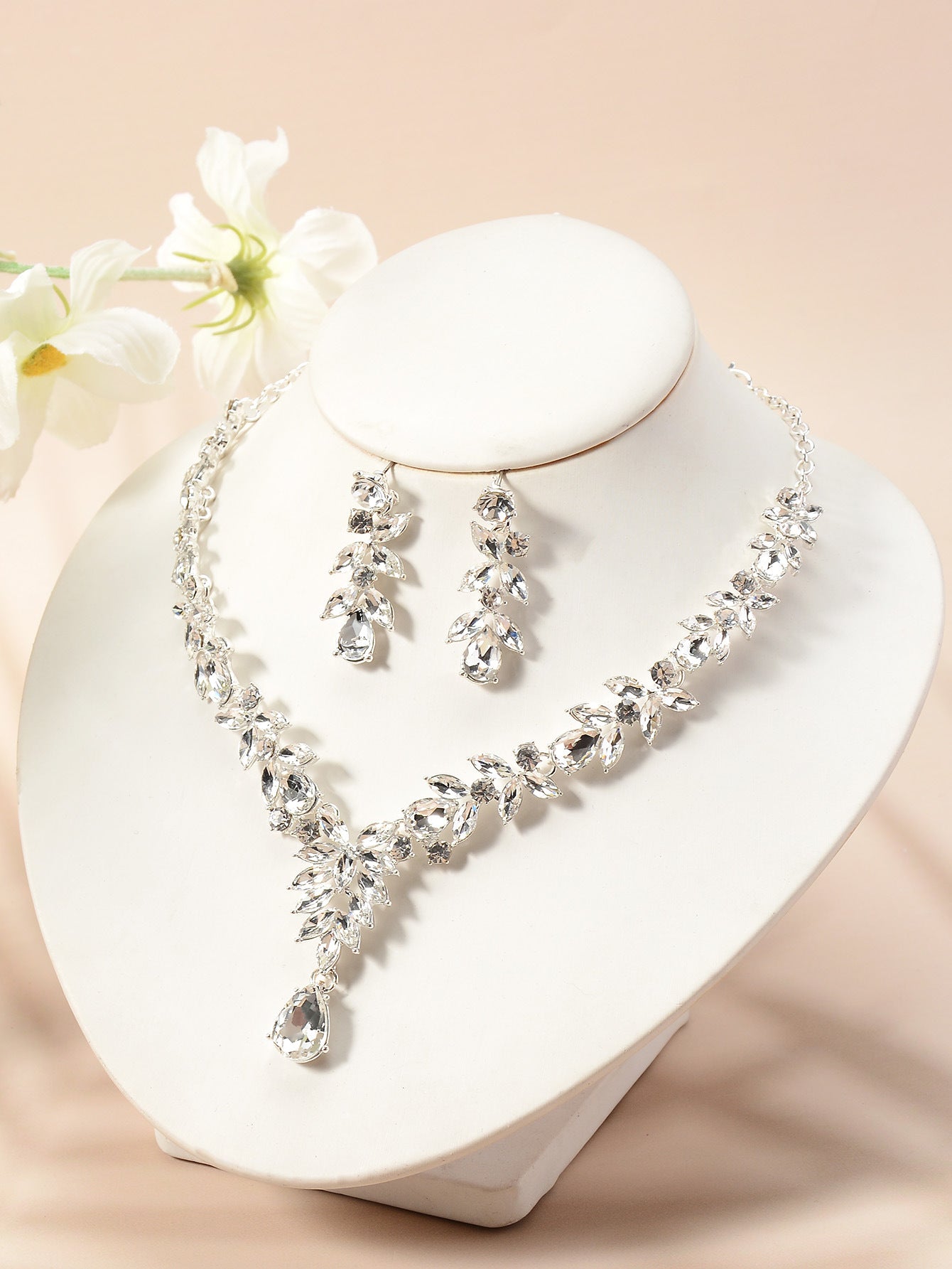 Elegant Rhinestone Heart Teardrop Pendant Jewelry Set with Plated Cable Chain for Women Wedding Party