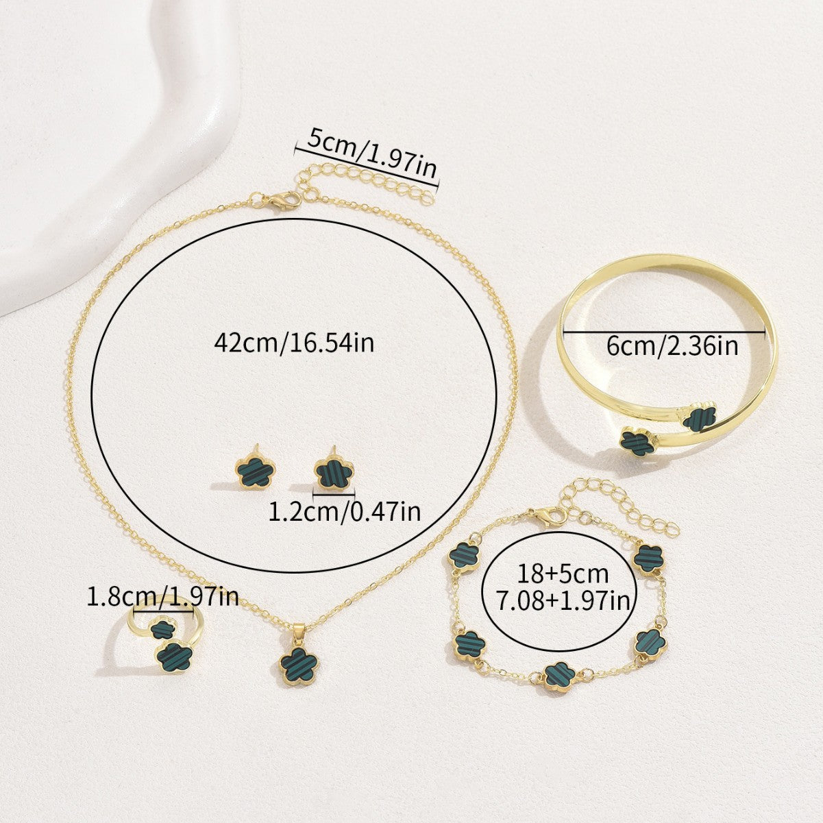 Set di collana e orecchini in lega con design a petalo di trifoglio minimalista e finitura smaltata da donna
